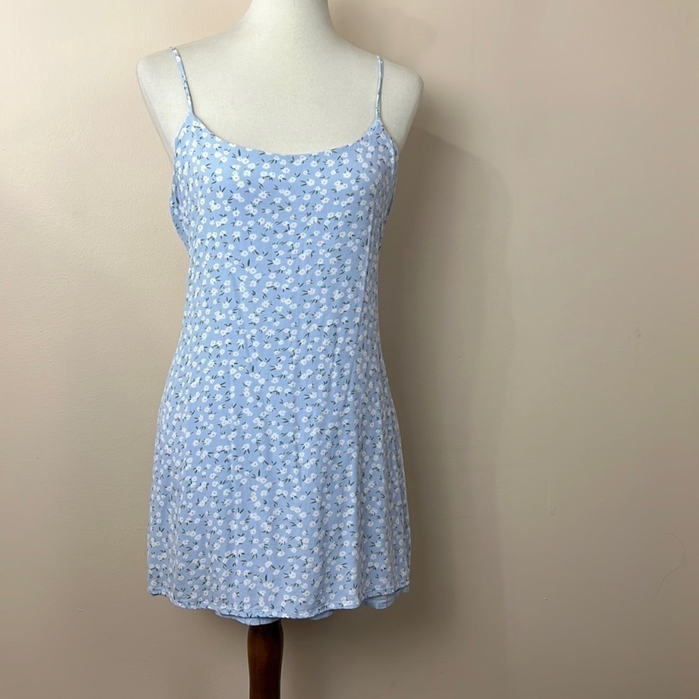 Darling daisy dress